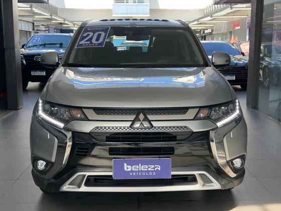 MITSUBISHI OUTLANDER 3.0 MIVEC V6 GASOLINA HPE-S AWD AUTOMÁTICO